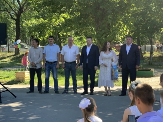 Депутаты городской Думы приняли участие в торжественном открытии Доски почета семей Заводского района
